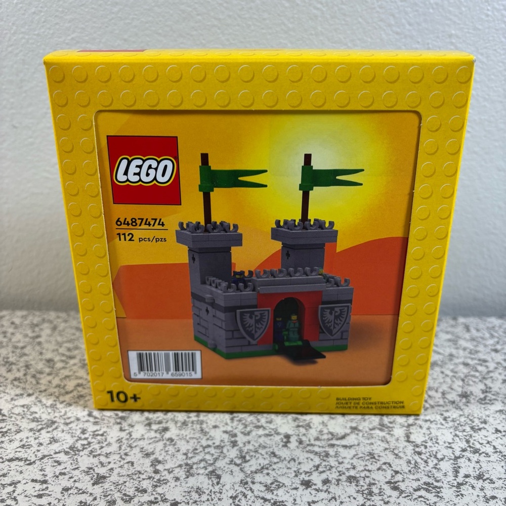 LEGO 6487474 Grey Castle VIP Insiders Promo Set Kit 112 Pieces Brand New Sealed